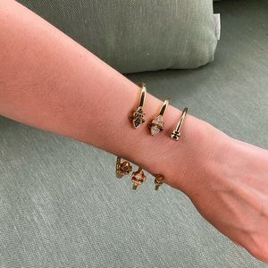 Zorrata FLEUR DE LIS BANGLE (3)